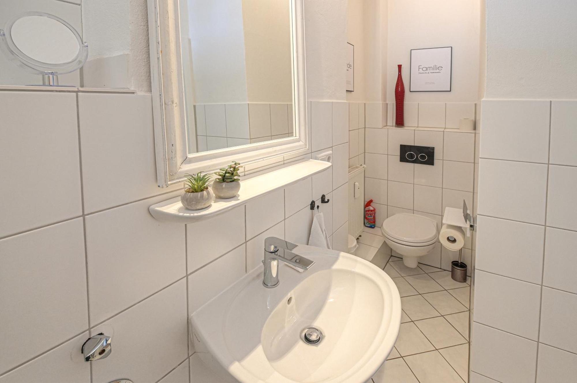 Mittendrin - Apartment Mit 2 Balkonen Sehr Zentral Flensbourg Extérieur photo